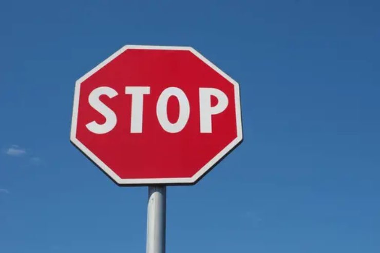 Codice della Strada segnale meno rispettato