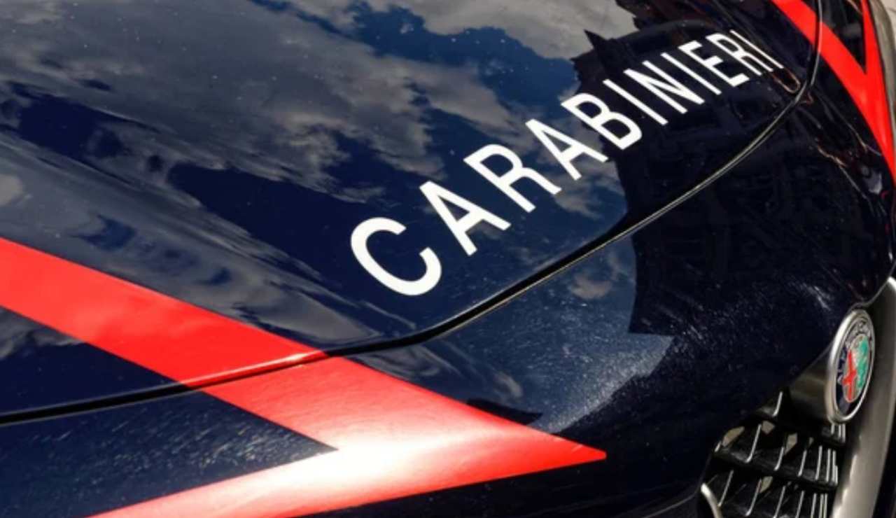 La Tonale dei Carabinieri (Depositphotos foto) - www.vehiclecue.it