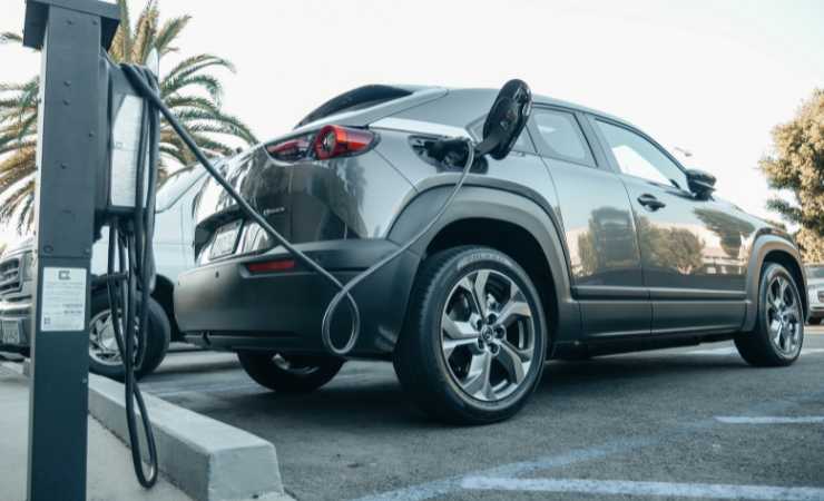 Ricarica auto elettrica