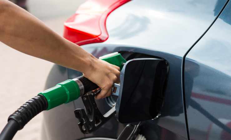Benzina auto