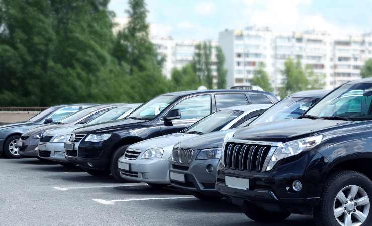 Parcheggio auto condominio