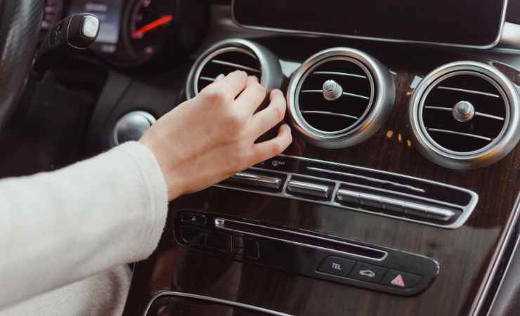 Condizionatore nell'auto