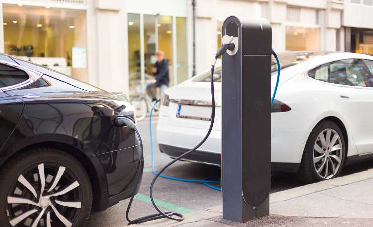 Auto elettriche in strada