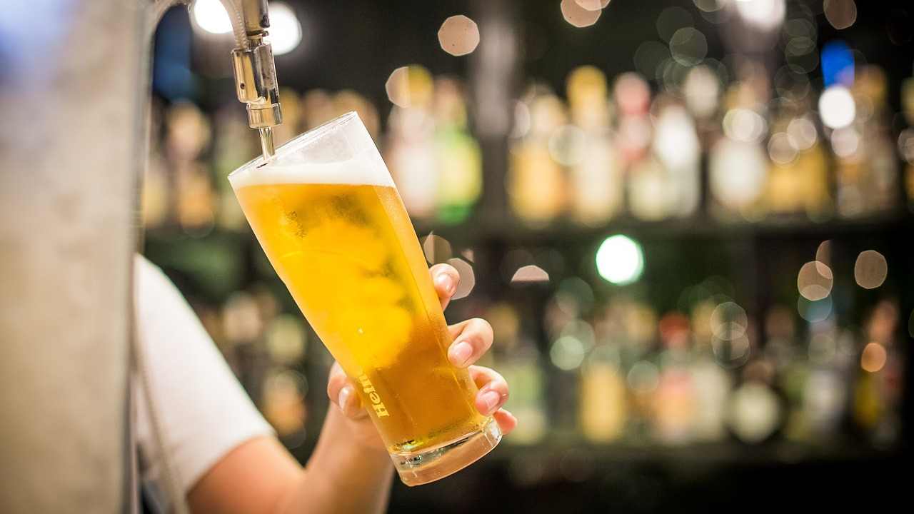 Bicchiere di birra (Pixabay foto) - www.vehiclecue.it