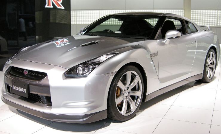 Illustrazione della Nissan GT-R R35 (WIkimedia Commons Hatsukari715 FOTO) - vehiclecue.it