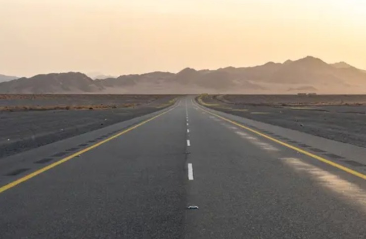 Strada nel deserto (Depositphotos foto) - www.vehiclecue.it