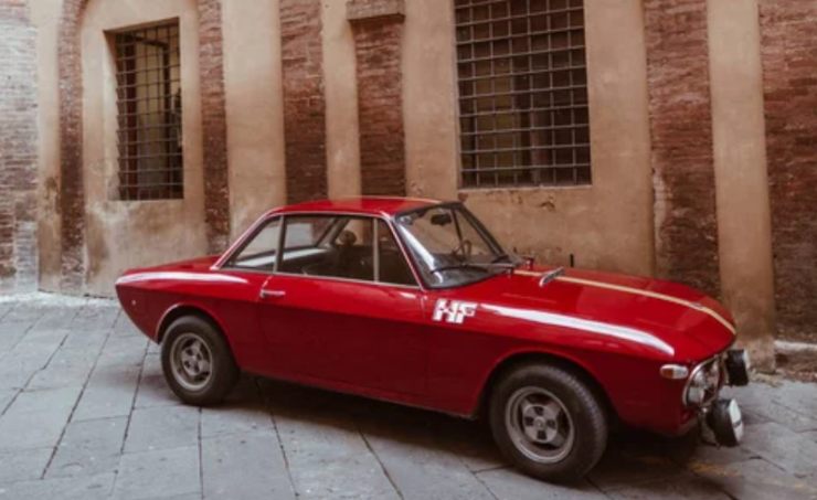 Auto storica e bollo (Depositphotos foto) - www.vehiclecue.it