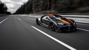 Bugatti Chiron: nuovo record mondiale oltre i 490 km/h (VIDEO)