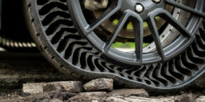 Uptis Michelin pneumatico senza aria
