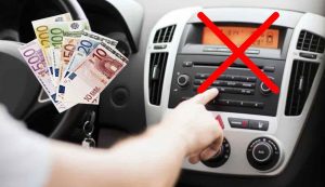 Musica in auto (Depositphotos foto)