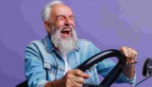 Anziano al volante