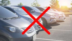 Auto parcheggiate (Depositphotos foto)
