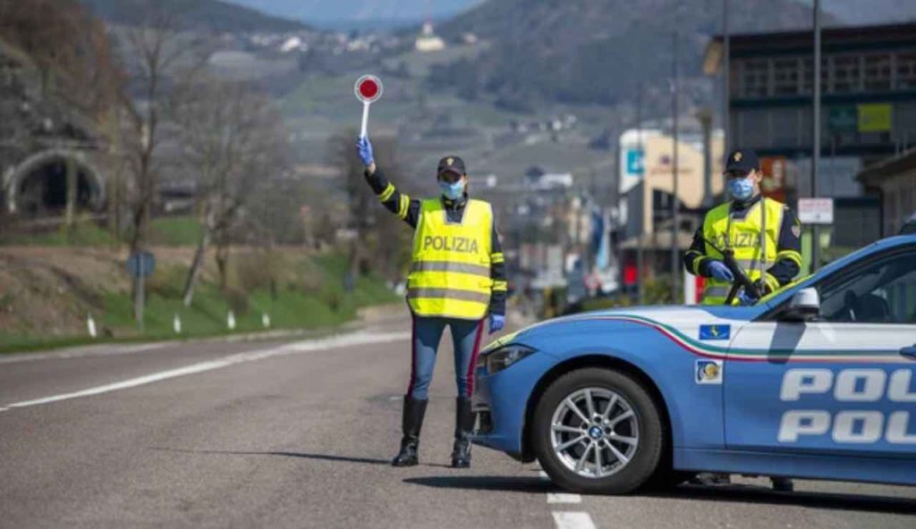 Posti di blocco express beccano 3 volte stessa serata
