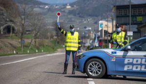 Posti di blocco express beccano 3 volte stessa serata
