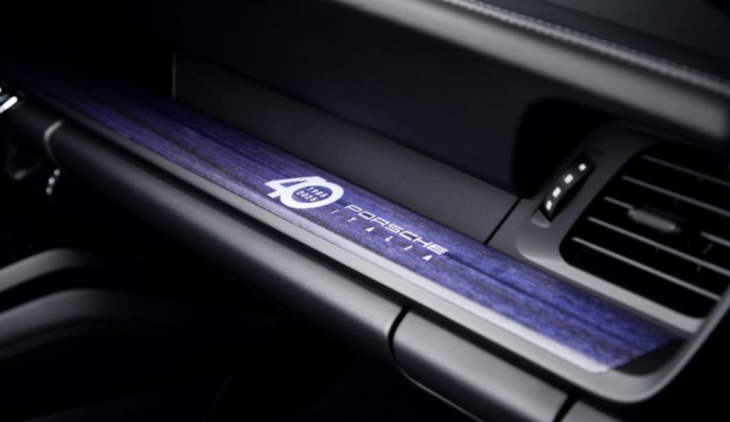 Un'occasione speciale (newsroom.porsche.com foto) - www.vehiclecue.it