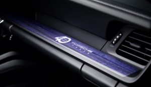 Un'occasione speciale (newsroom.porsche.com foto) - www.vehiclecue.it