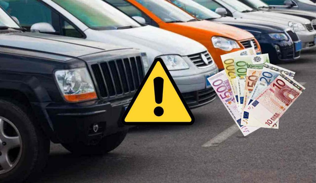 Auto parcheggiate e multa (Depositphotos foto) - www.vehiclecue.it