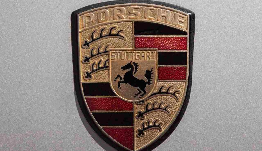 Illustrazione del logo della Porsche (Pixabay FOTO) - vehiclecue.it