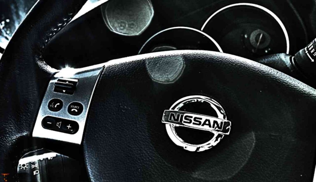Illustrazione del volante della Nissan (Canva FOTO) - vehiclecue.it