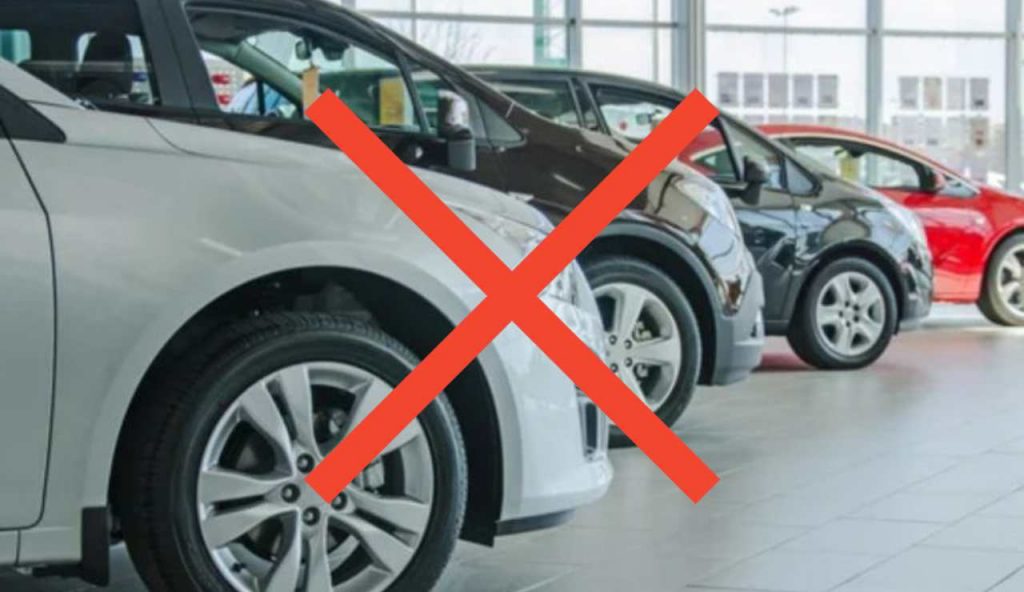 Concessionaria auto addio (Depositphotos foto) - www.vehiclecue.it