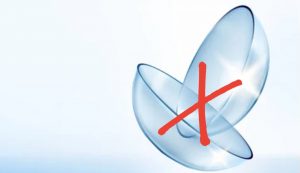 Stop all'uso delle lenti a contatto