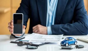 Nuovi documenti auto (Depositphotos foto) - www.vehiclecue.it