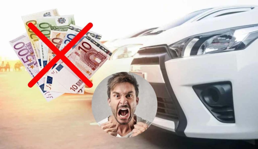 Parcheggio su strisce (Depositphotos foto) - www.vehiclecue.it