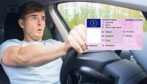 Ragazzo alla guida e patente (Depositphotos foto) - www.vehiclecue.it