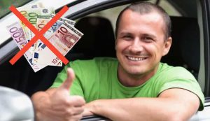 Uomo felice in auto (Depositphotos foto) - www.vehiclecue.it